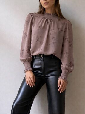 Aritzia Wilfred Valencia Floral Blouse Size Medium